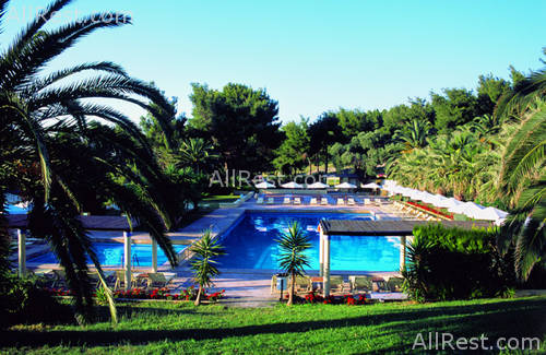 Sani Beach Club 17